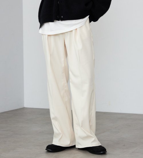 Wrangler(ラングラー)の【MENS】WRANCHER WIDE/ランチャーフレアーワイド|パンツ/パンツ/メンズ|アイボリー