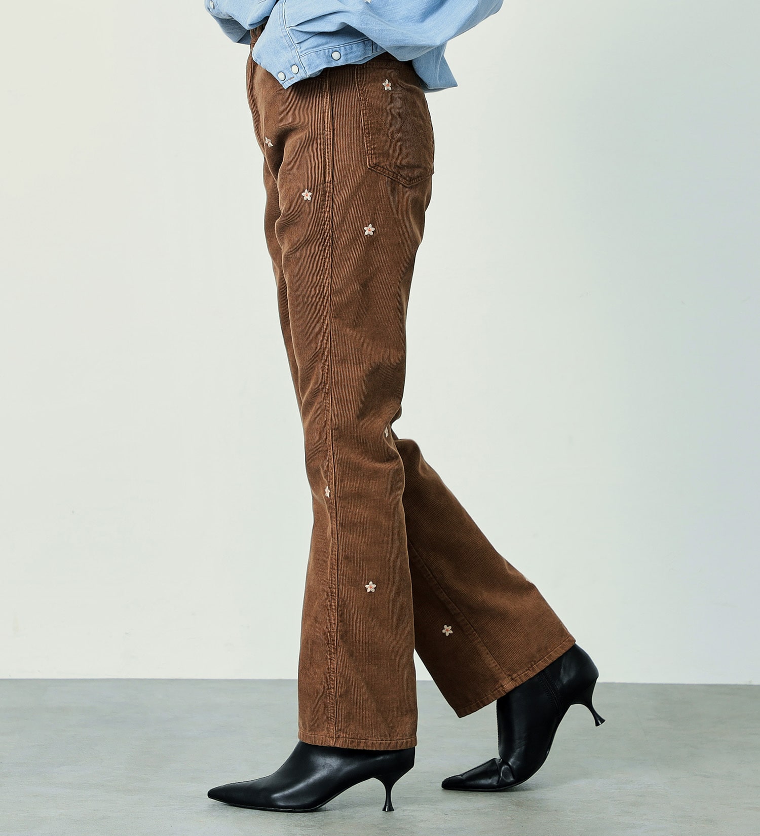 Wrangler(ラングラー)の【GW SALE】US ORIGINALS/ブーツカット フレアーパンツ|パンツ/パンツ/レディース|ブラウン系その他