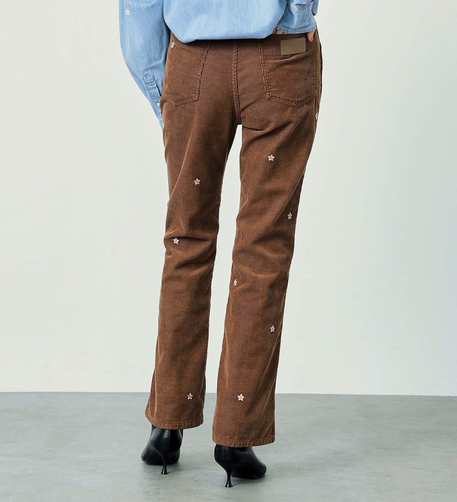 Wrangler(ラングラー)の【GW SALE】US ORIGINALS/ブーツカット フレアーパンツ|パンツ/パンツ/レディース|ブラウン系その他