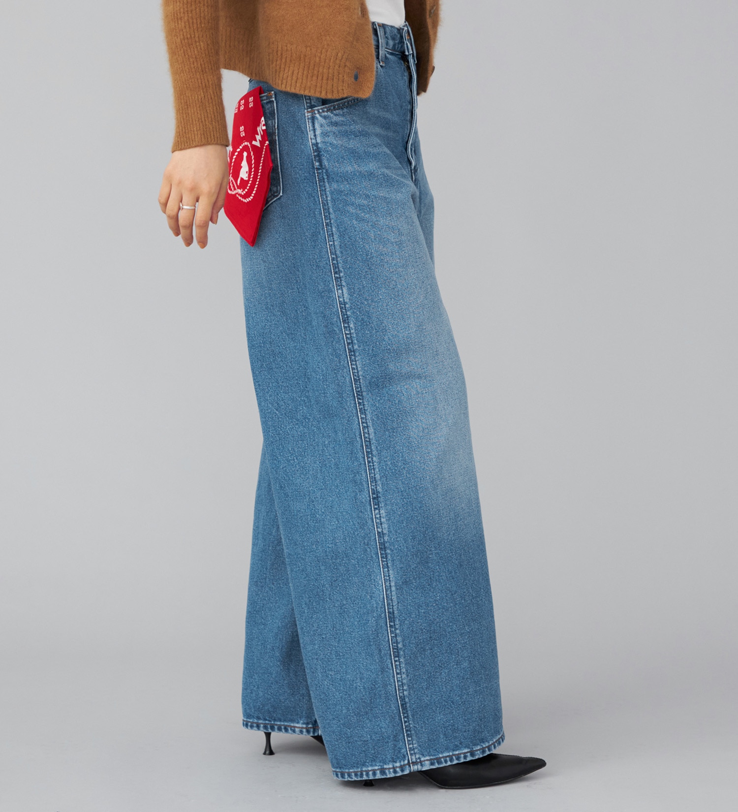 Wrangler(ラングラー)の【US ORIGINAL】ワイドジーンズ|パンツ/デニムパンツ/レディース|中色ブルー