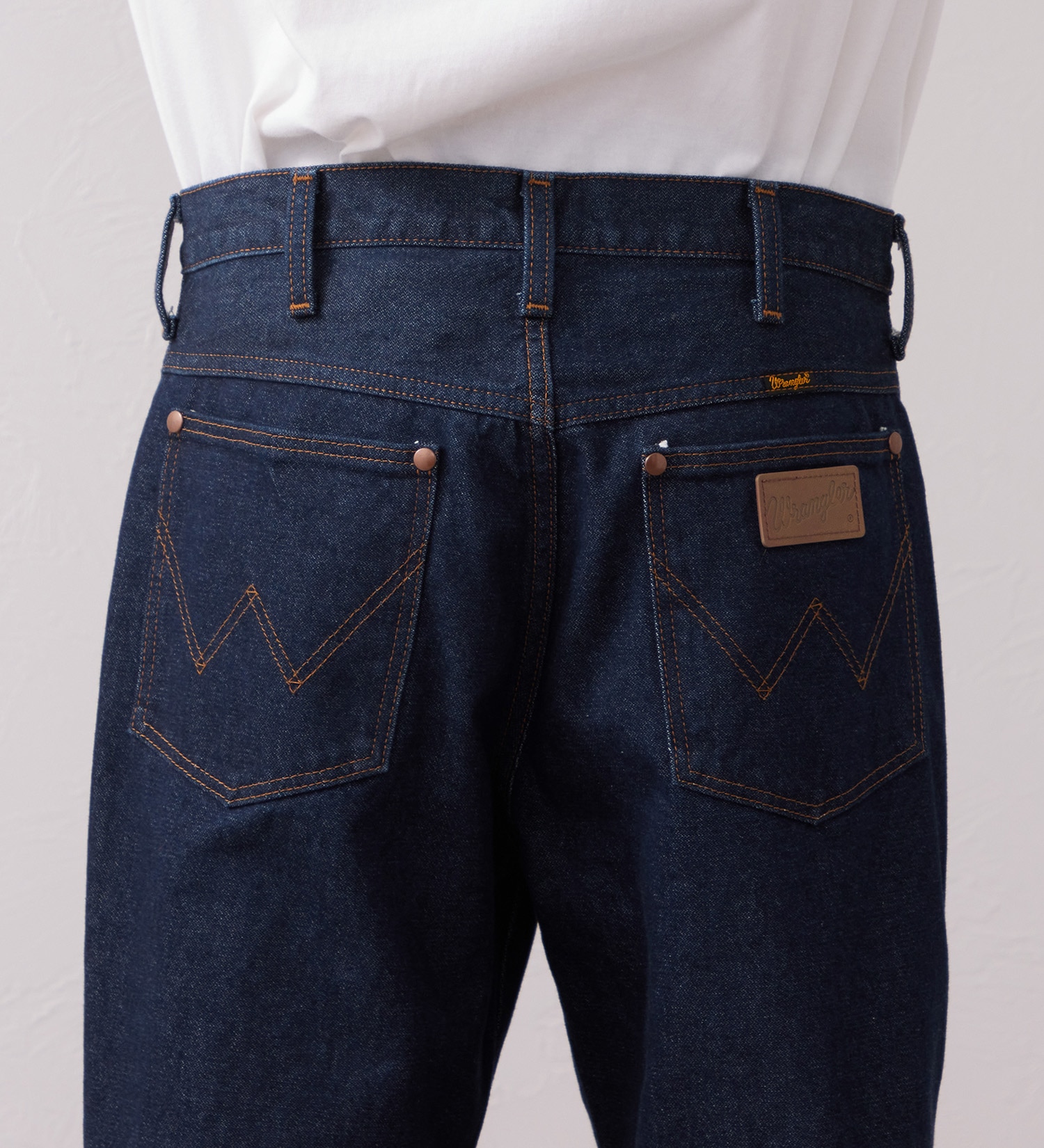 Wrangler(ラングラー)の【試着対象】13MWZ ストレートジーンズ スタッズ【US ORIGINAL】|パンツ/デニム/ジーンズパンツ/メンズ|インディゴブルー