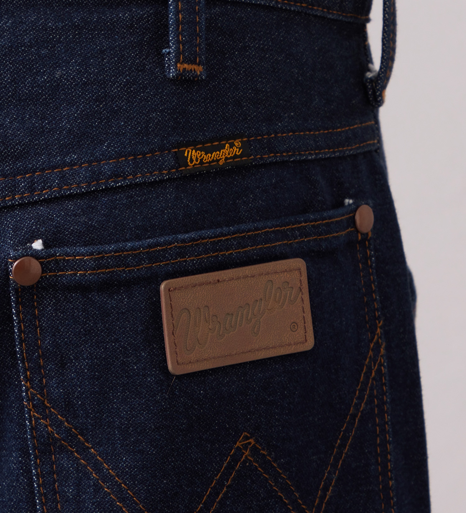 Wrangler(ラングラー)の【試着対象】13MWZ ストレートジーンズ スタッズ【US ORIGINAL】|パンツ/デニム/ジーンズパンツ/メンズ|インディゴブルー