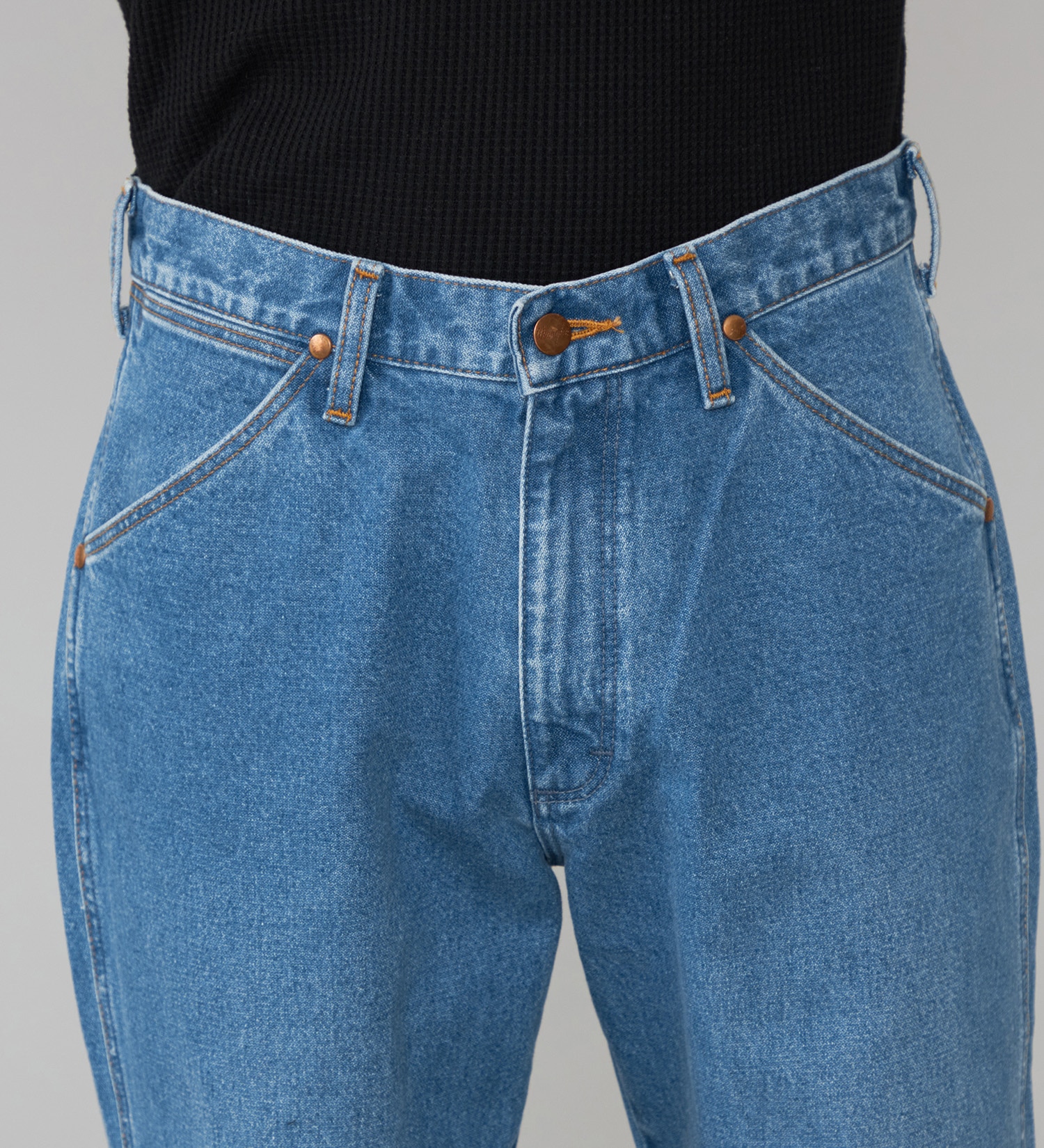 Wrangler(ラングラー)の【US ORIGINAL】13MWZ ストレートジーンズ|パンツ/デニム/ジーンズパンツ/メンズ|中色ブルー