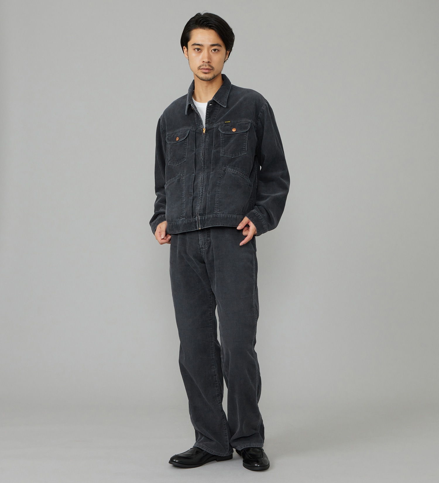 Wrangler(ラングラー)の【試着対象】13MWZ ストレートコーデュロイパンツ【US ORIGINAL/セットアップ可】|パンツ/パンツ/メンズ|ブラック