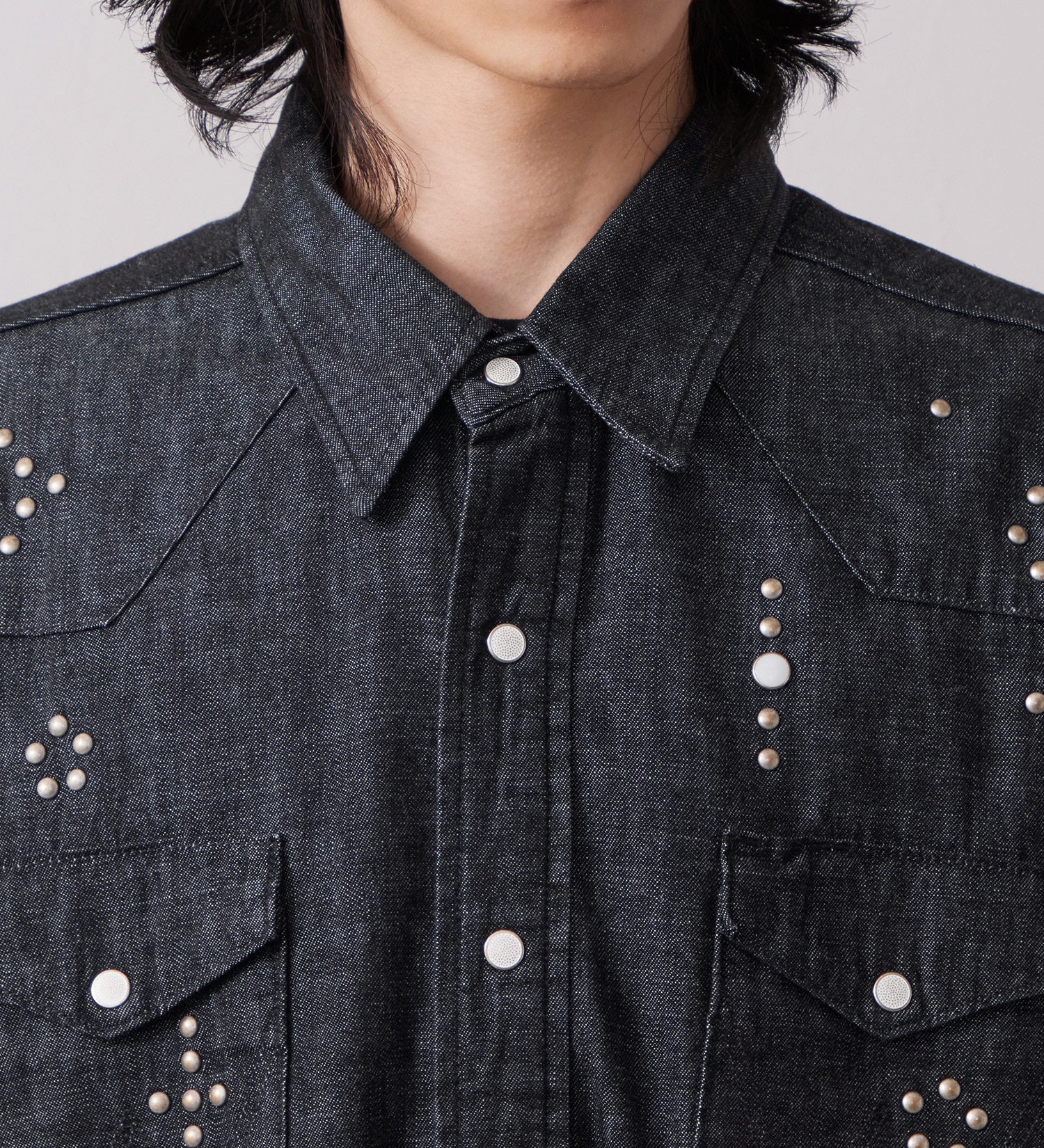Wrangler(ラングラー)の27MW ウエスタンデニムシャツ スタッズ【US ORIGINAL】|トップス/シャツ/ブラウス/メンズ|ブラックデニム