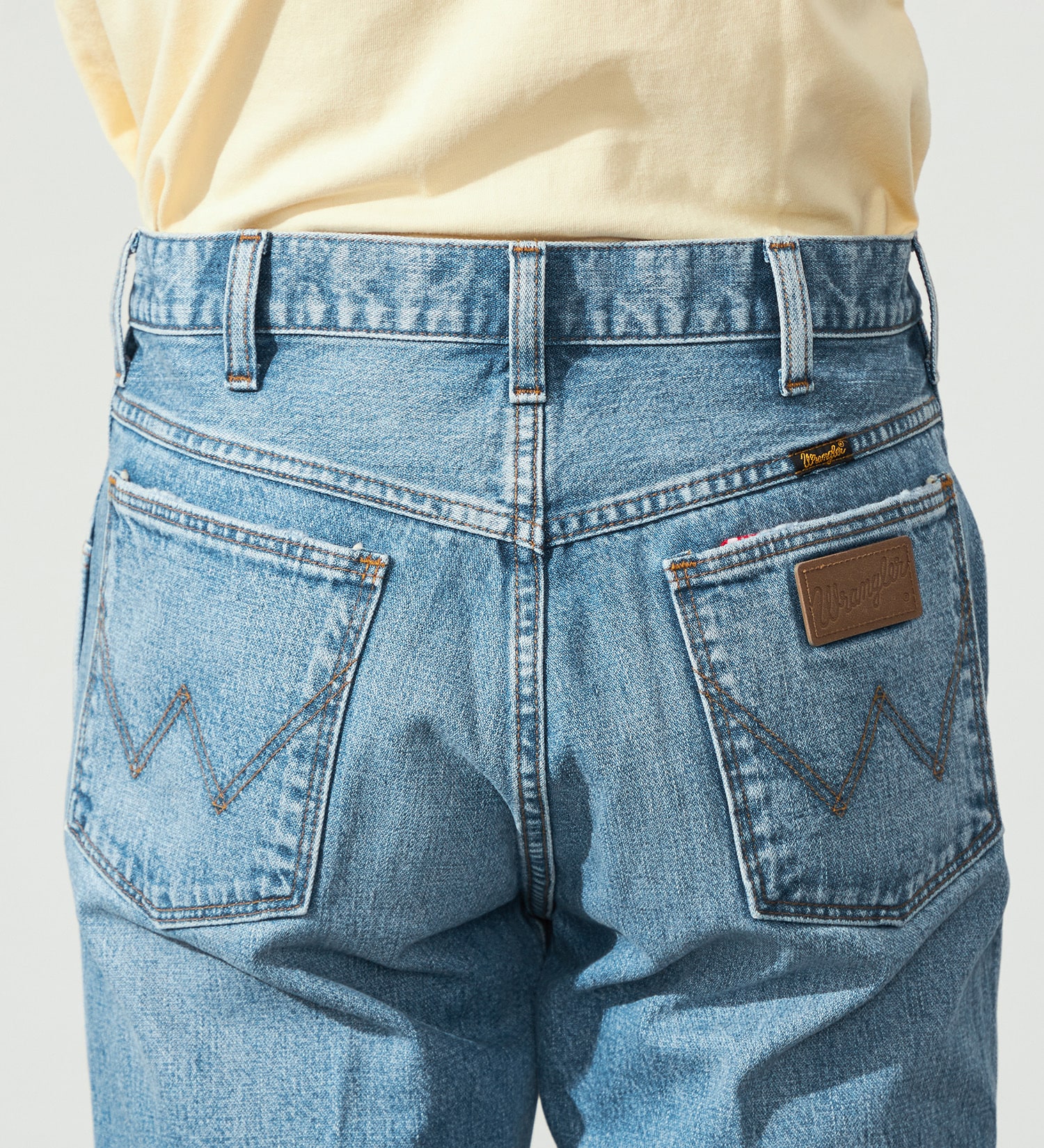 Wrangler(ラングラー)の【US ORIGINAL】77MWZ フレアジーンズ|パンツ/デニム/ジーンズパンツ/メンズ|中色ブルー