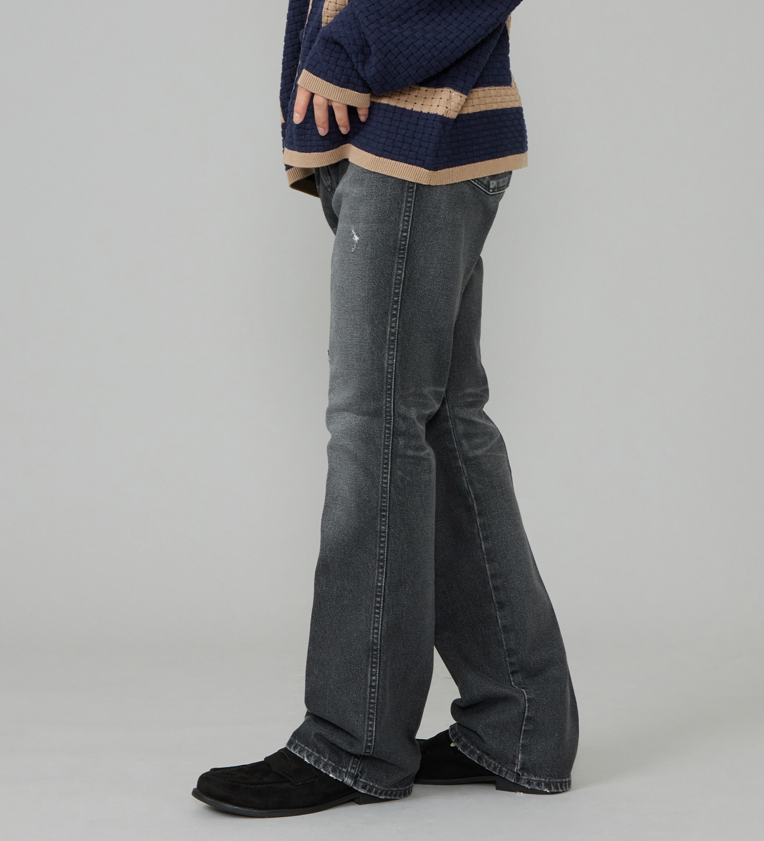 Wrangler(ラングラー)の【試着対象】77MWZ フレアジーンズ【US ORIGINAL】|パンツ/デニム/ジーンズパンツ/メンズ|ブラックデニム