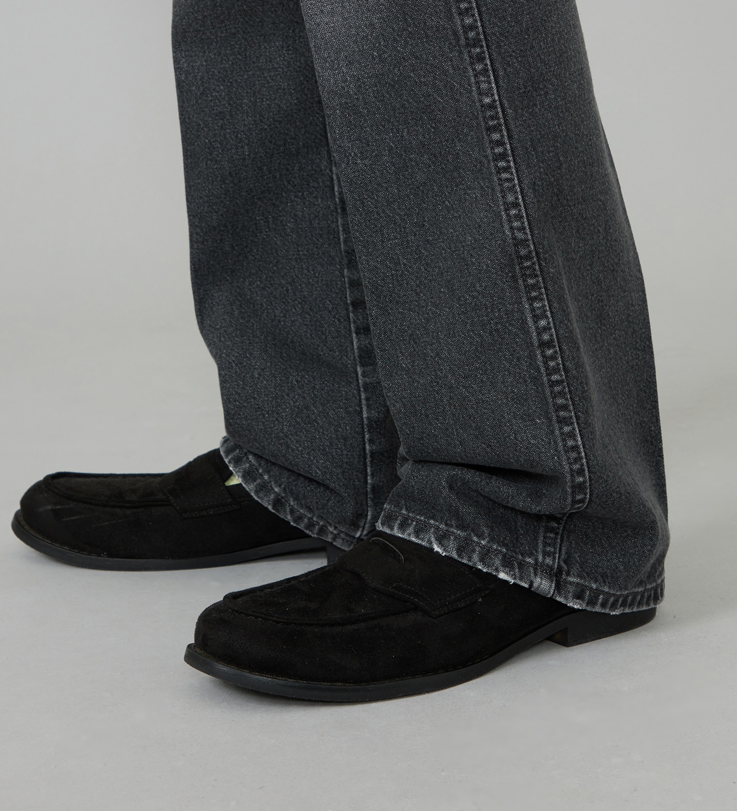 Wrangler(ラングラー)の【試着対象】77MWZ フレアジーンズ【US ORIGINAL】|パンツ/デニム/ジーンズパンツ/メンズ|ブラックデニム
