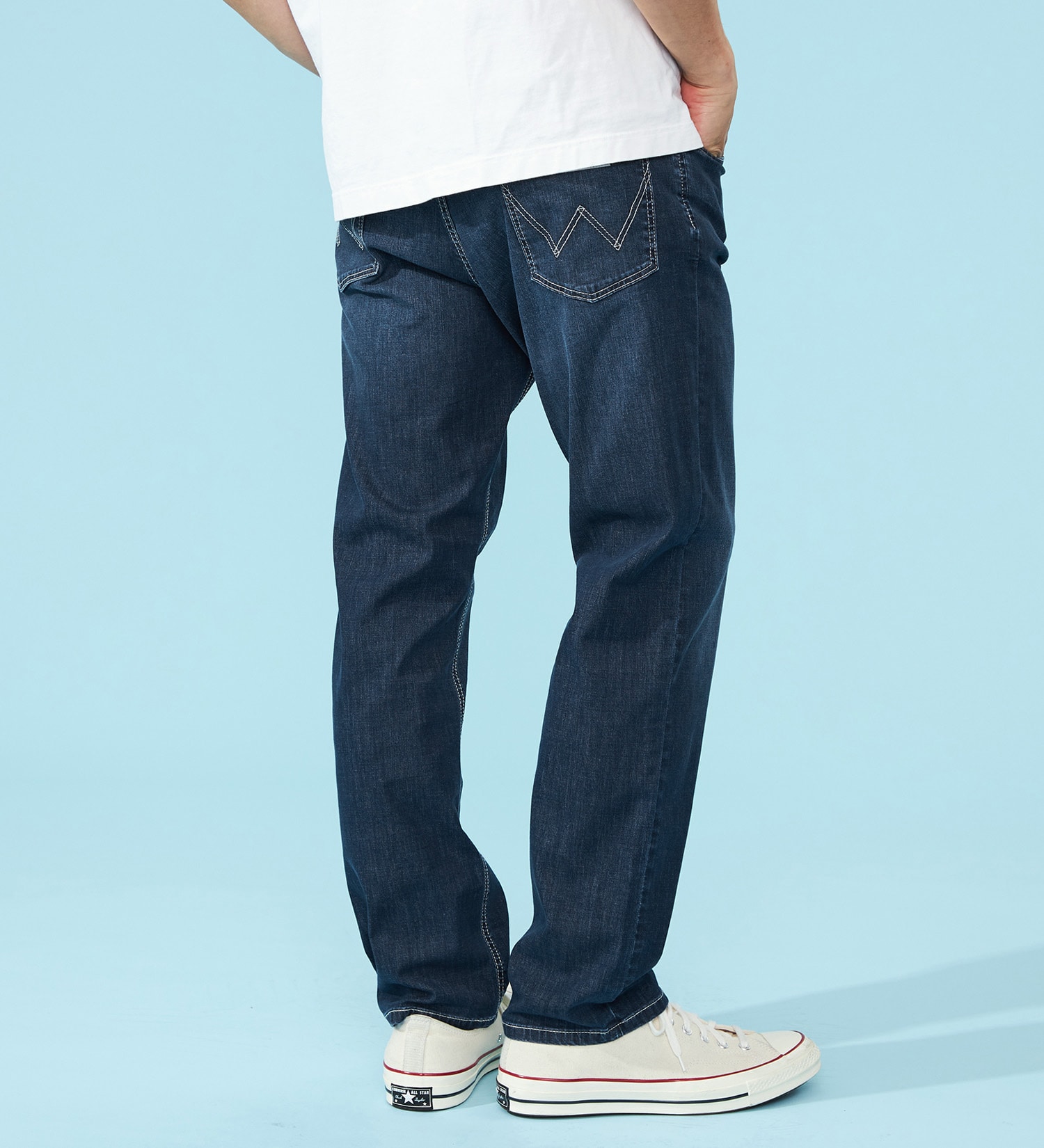 Wrangler(ラングラー)の【試着対象】【涼】吸汗速乾 ストレートデニムパンツ|パンツ/デニム/ジーンズパンツ/メンズ|中色ブルー