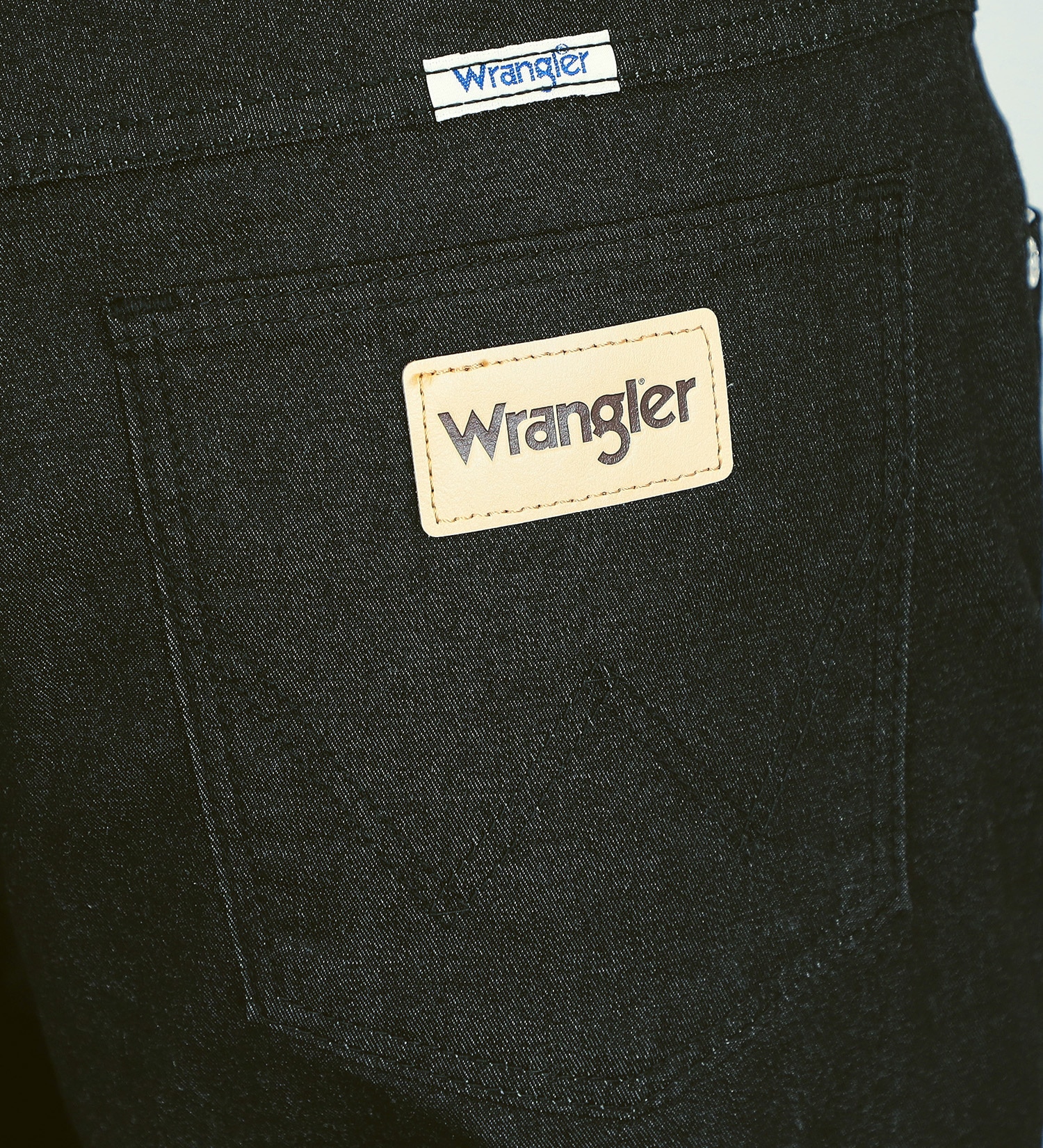 Wrangler(ラングラー)の365日快適　ストレッチ ストレートパンツ|パンツ/パンツ/メンズ|ブラック