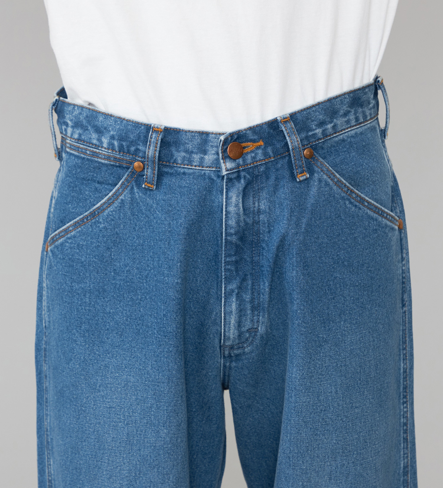 Wrangler(ラングラー)の【US ORIGINAL】ワイドジーンズ|パンツ/デニム/ジーンズパンツ/メンズ|中色ブルー