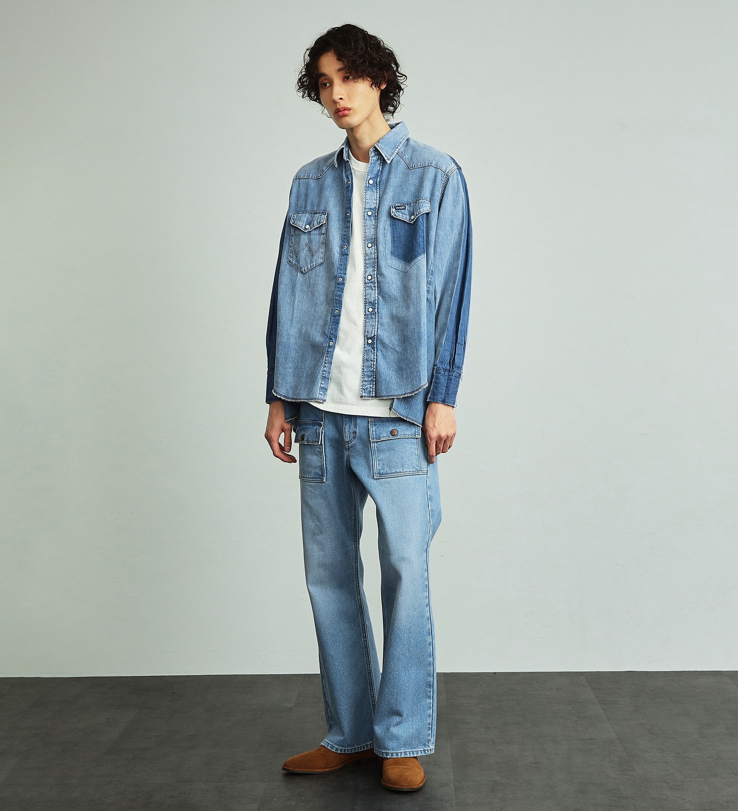 Wrangler(ラングラー)の【BLACKFRIDAY】US ORIGINALS/ブッシュフレアパンツ|パンツ/デニム/ジーンズパンツ/メンズ|淡色ブルー