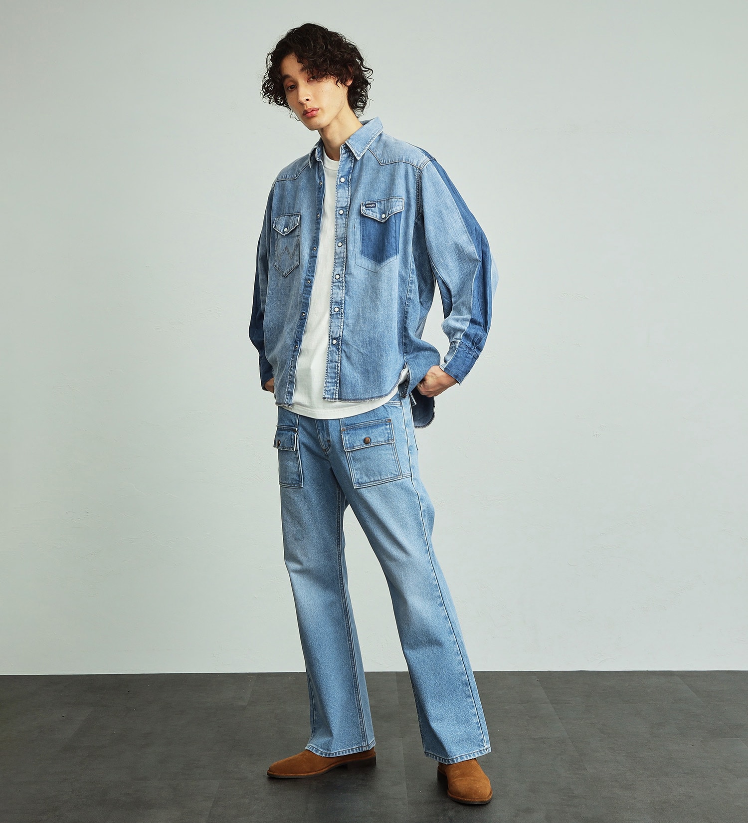 Wrangler(ラングラー)の【BLACKFRIDAY】US ORIGINALS/ブッシュフレアパンツ|パンツ/デニム/ジーンズパンツ/メンズ|淡色ブルー