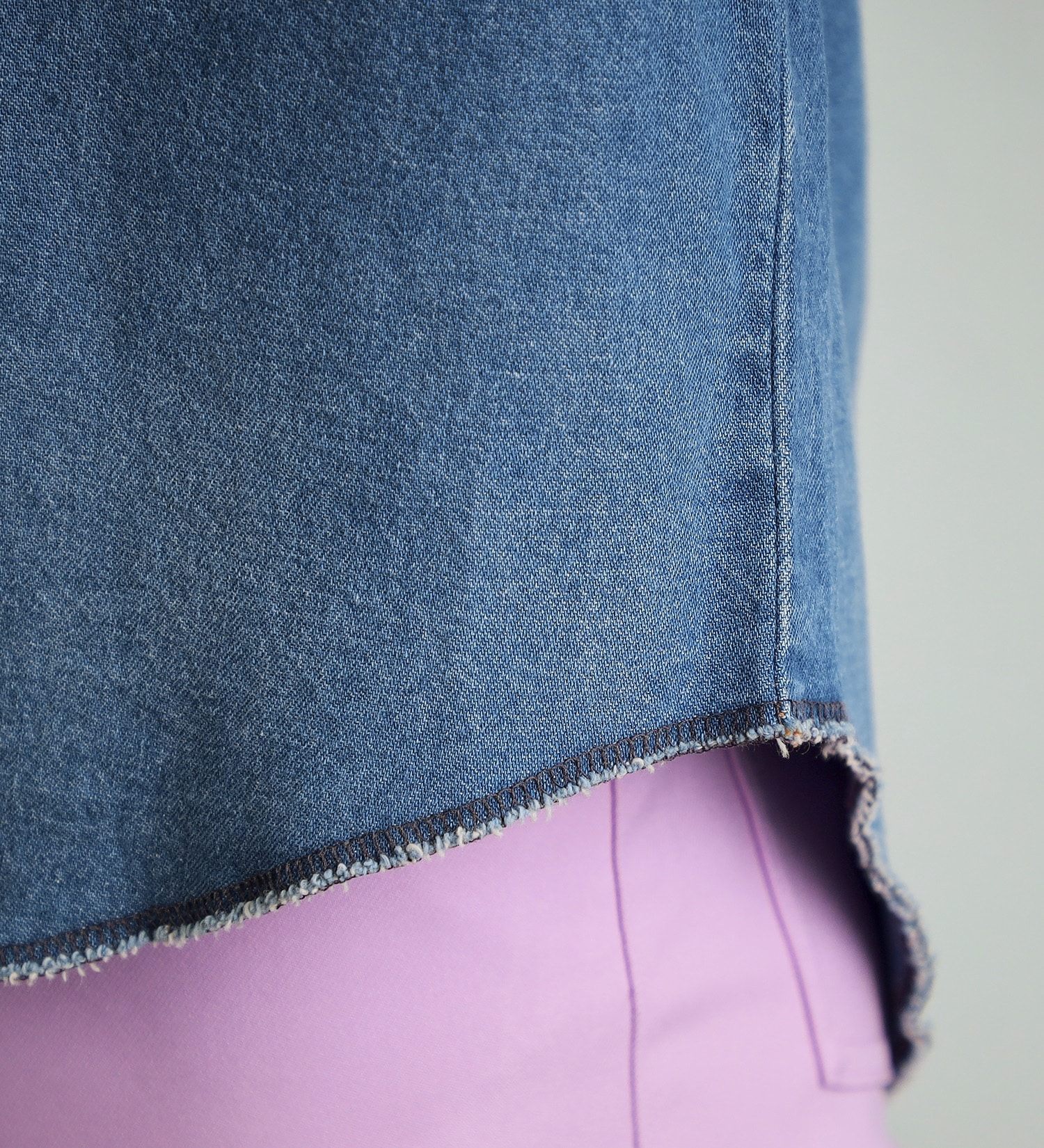 Wrangler(ラングラー)の【NewJeans着用】SPUR3月号掲載アイテム US ORIGINALS/127MW　デニムシャツ|トップス/シャツ/ブラウス/メンズ|中色ブルー