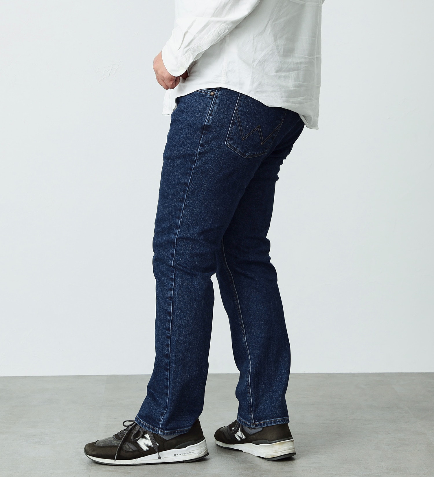 Wrangler(ラングラー)の【Pre SALE】【BASICシリーズ】【大きいサイズ】レギュラーストレートパンツ|パンツ/デニム/ジーンズパンツ/メンズ|濃色ブルー