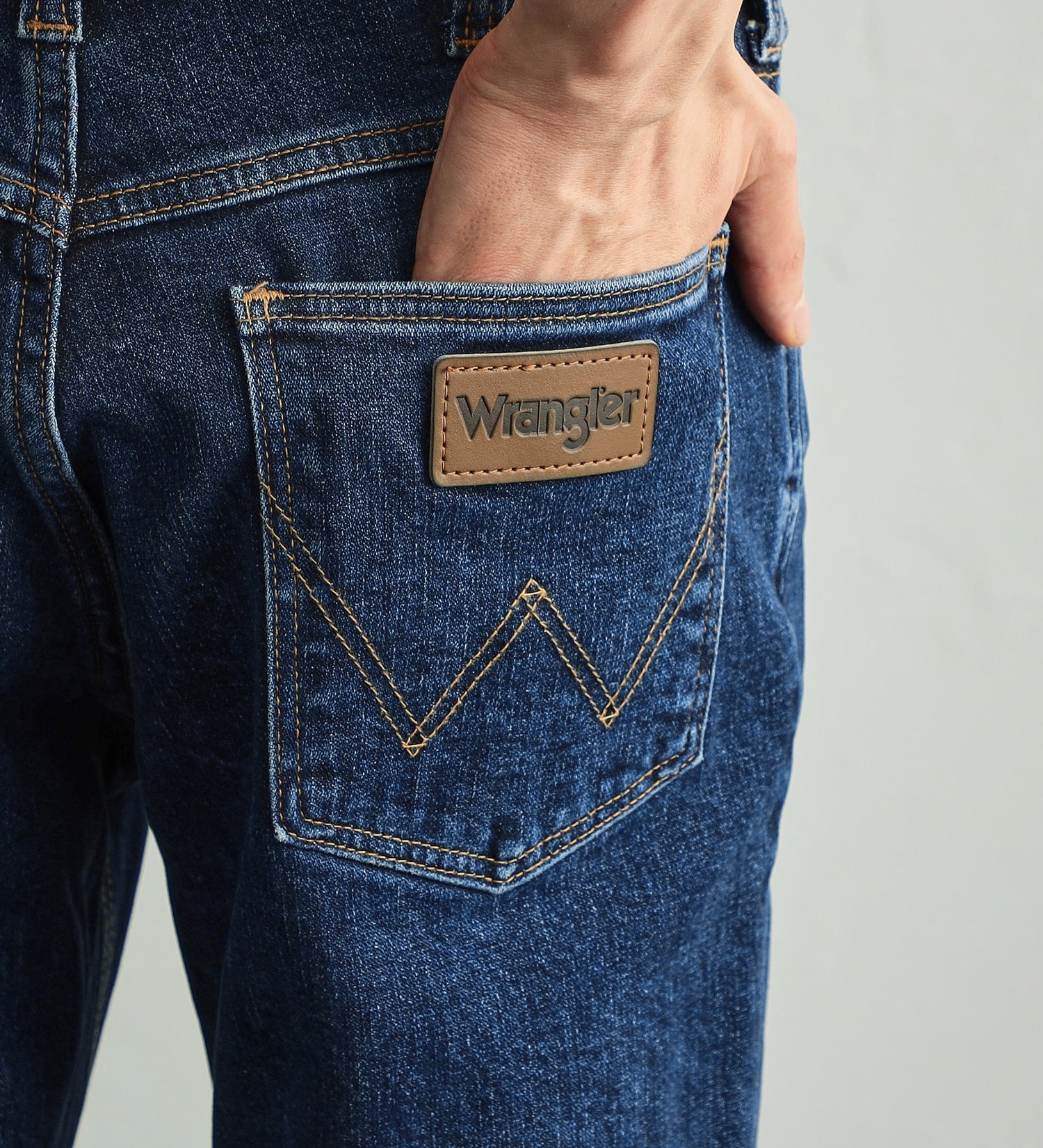 Wrangler(ラングラー)の【Pre SALE】【BASICシリーズ】レギュラーストレートパンツ【レングス78cm】|パンツ/デニム/ジーンズパンツ/メンズ|濃色ブルー