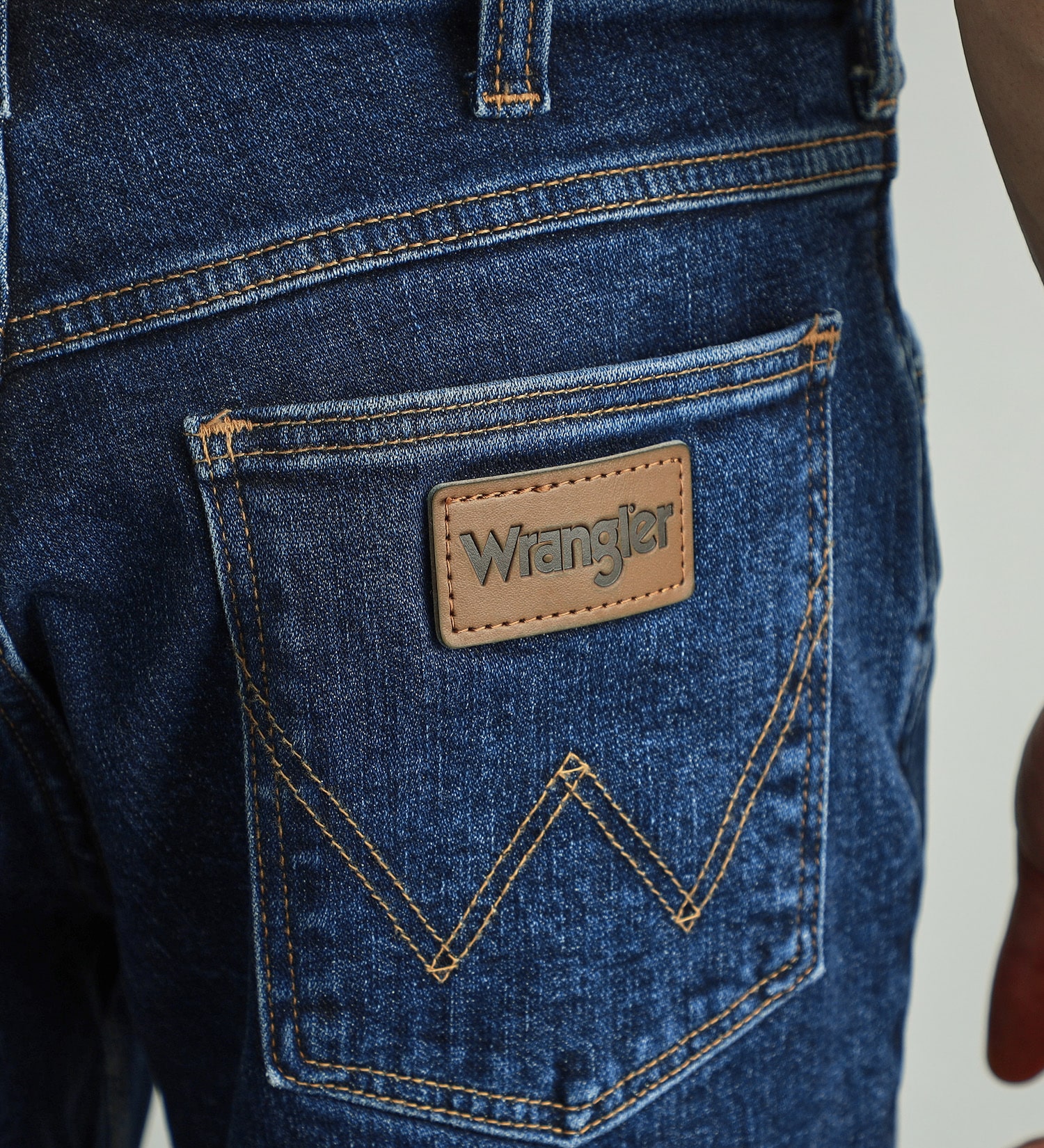 Wrangler(ラングラー)の【Pre SALE】【BASICシリーズ】レギュラーストレートパンツ【レングス78cm】|パンツ/デニム/ジーンズパンツ/メンズ|濃色ブルー