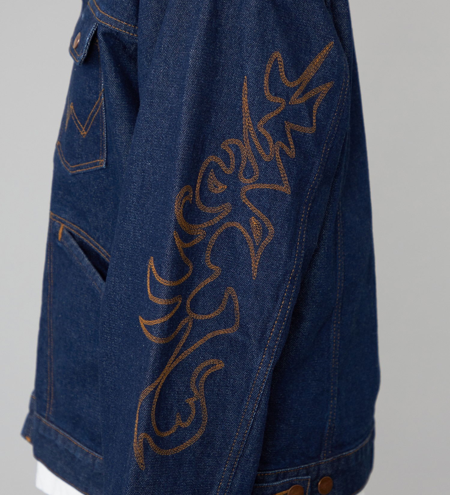 Wrangler(ラングラー)の【US ORIGINAL】24MJZ EMBROIERY デニムジャケット/刺繍|ジャケット/アウター/デニムジャケット/メンズ|インディゴブルー