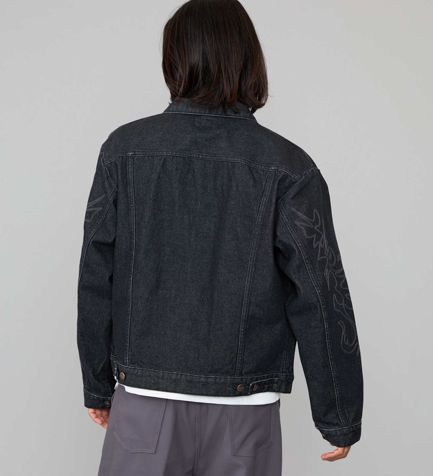 Wrangler(ラングラー)の【US ORIGINAL】24MJZ EMBROIERY デニムジャケット/刺繍|ジャケット/アウター/デニムジャケット/メンズ|ブラックデニム