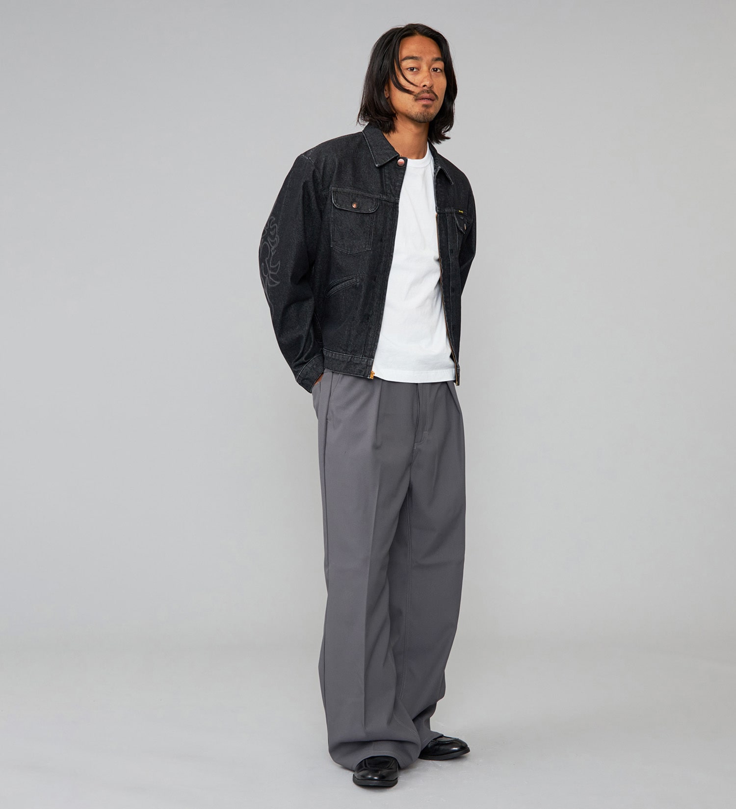 Wrangler(ラングラー)の【US ORIGINAL】24MJZ EMBROIERY デニムジャケット/刺繍|ジャケット/アウター/デニムジャケット/メンズ|ブラックデニム