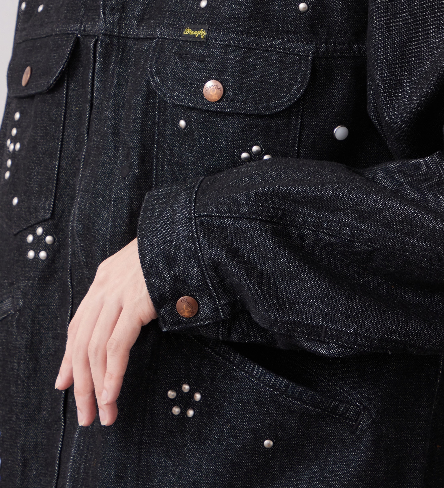 Wrangler(ラングラー)の24MJZ デニムジャケット スタッズ【US ORIGINAL】|ジャケット/アウター/デニムジャケット/メンズ|ブラックデニム