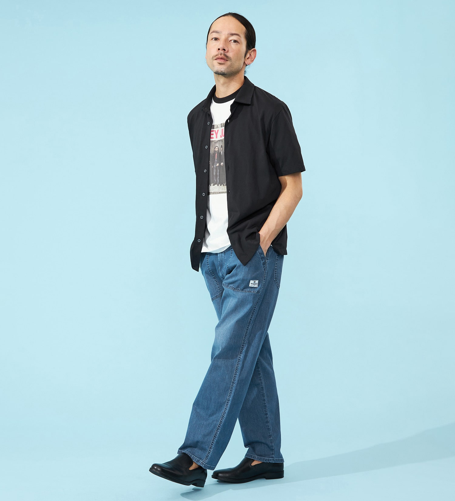Wrangler(ラングラー)の【おまとめ割】【涼】清涼素材 ベイカーイージーパンツ 速乾/夏用/梅雨も快適|パンツ/デニム/ジーンズパンツ/メンズ|中色ブルー