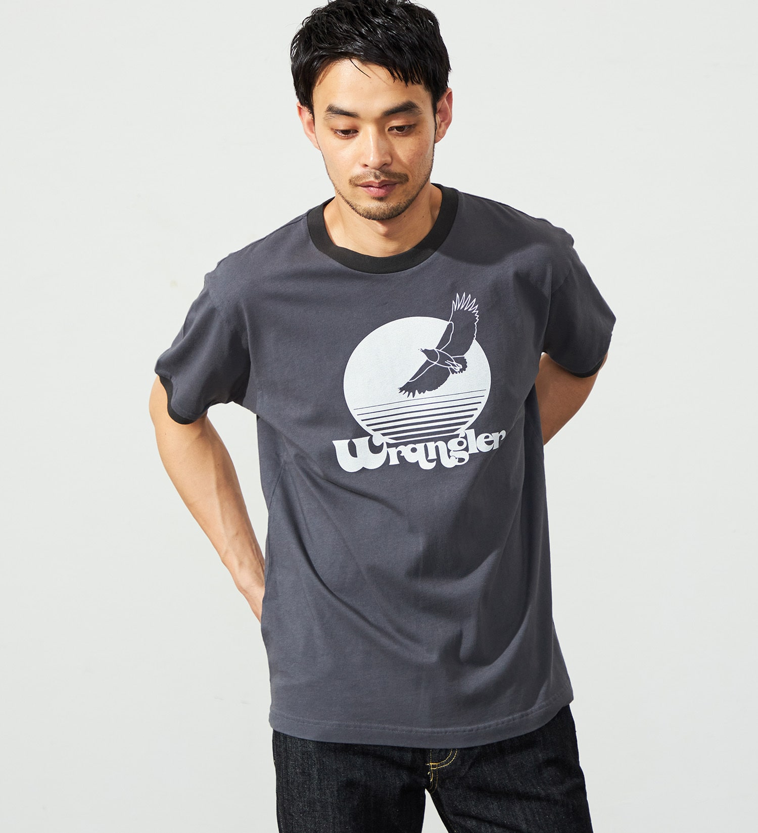 Wrangler(ラングラー)のリンガーTシャツ|トップス/Tシャツ/カットソー/メンズ|チャコールグレー