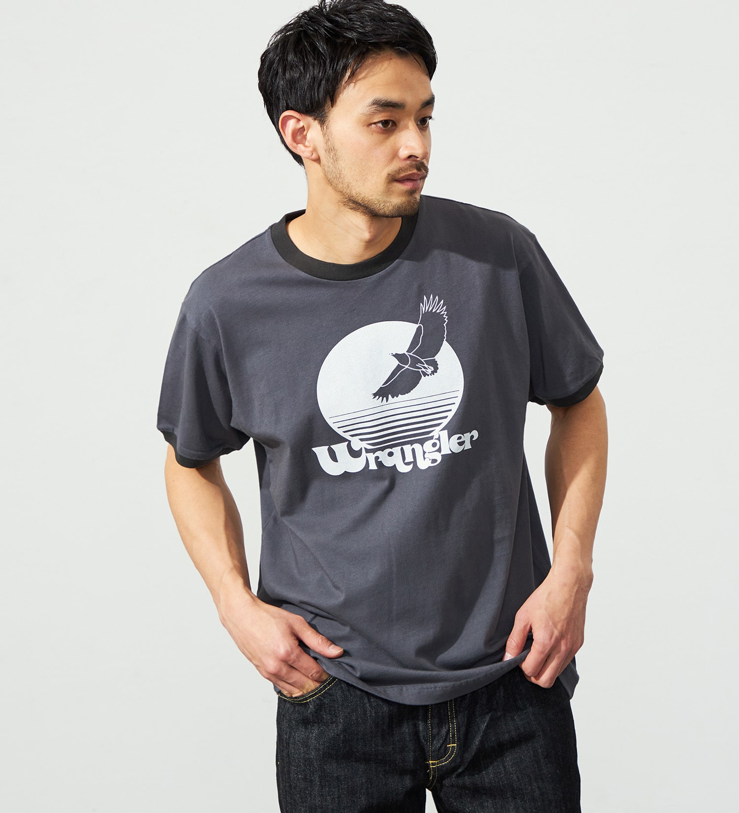 Wrangler(ラングラー)のリンガーTシャツ|トップス/Tシャツ/カットソー/メンズ|チャコールグレー