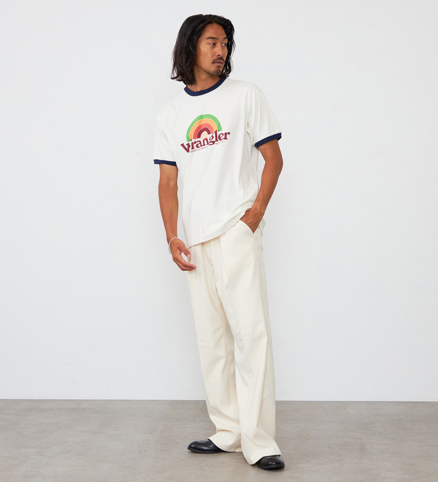 Wrangler(ラングラー)のレインボーロゴ WRINGER Tシャツ|トップス/Tシャツ/カットソー/メンズ|ネイビー