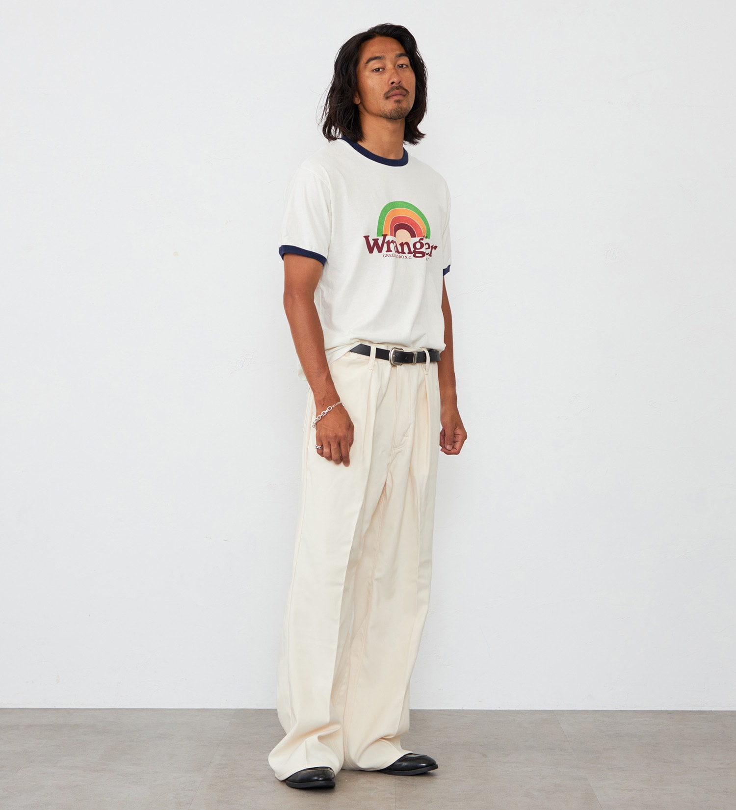 Wrangler(ラングラー)のレインボーロゴ WRINGER Tシャツ|トップス/Tシャツ/カットソー/メンズ|ネイビー