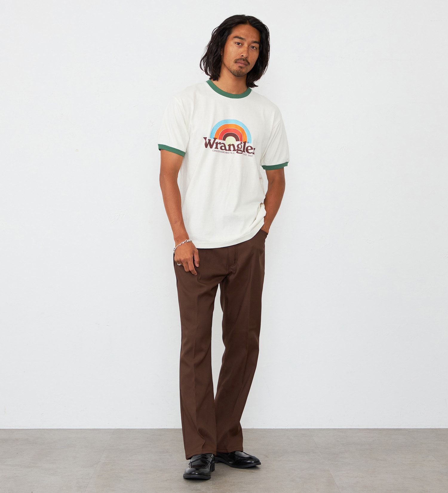 Wrangler(ラングラー)のレインボーロゴ WRINGER Tシャツ|トップス/Tシャツ/カットソー/メンズ|グリーン