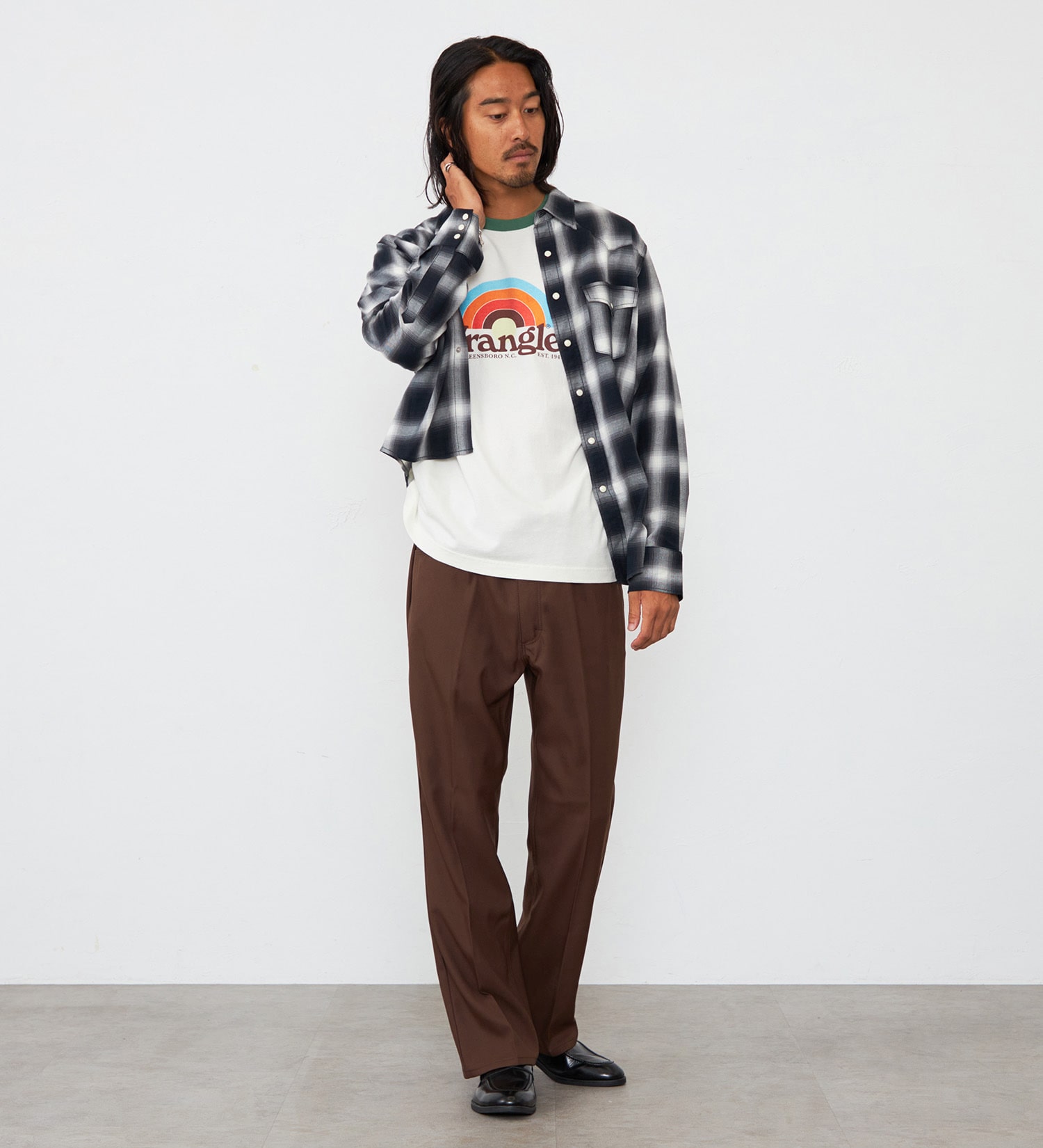 Wrangler(ラングラー)のレインボーロゴ WRINGER Tシャツ|トップス/Tシャツ/カットソー/メンズ|グリーン