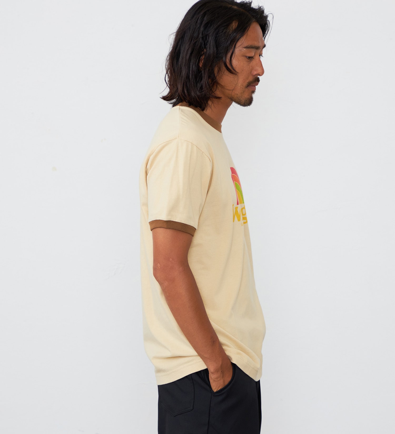 Wrangler(ラングラー)のレインボーロゴ WRINGER Tシャツ|トップス/Tシャツ/カットソー/メンズ|ブラウン