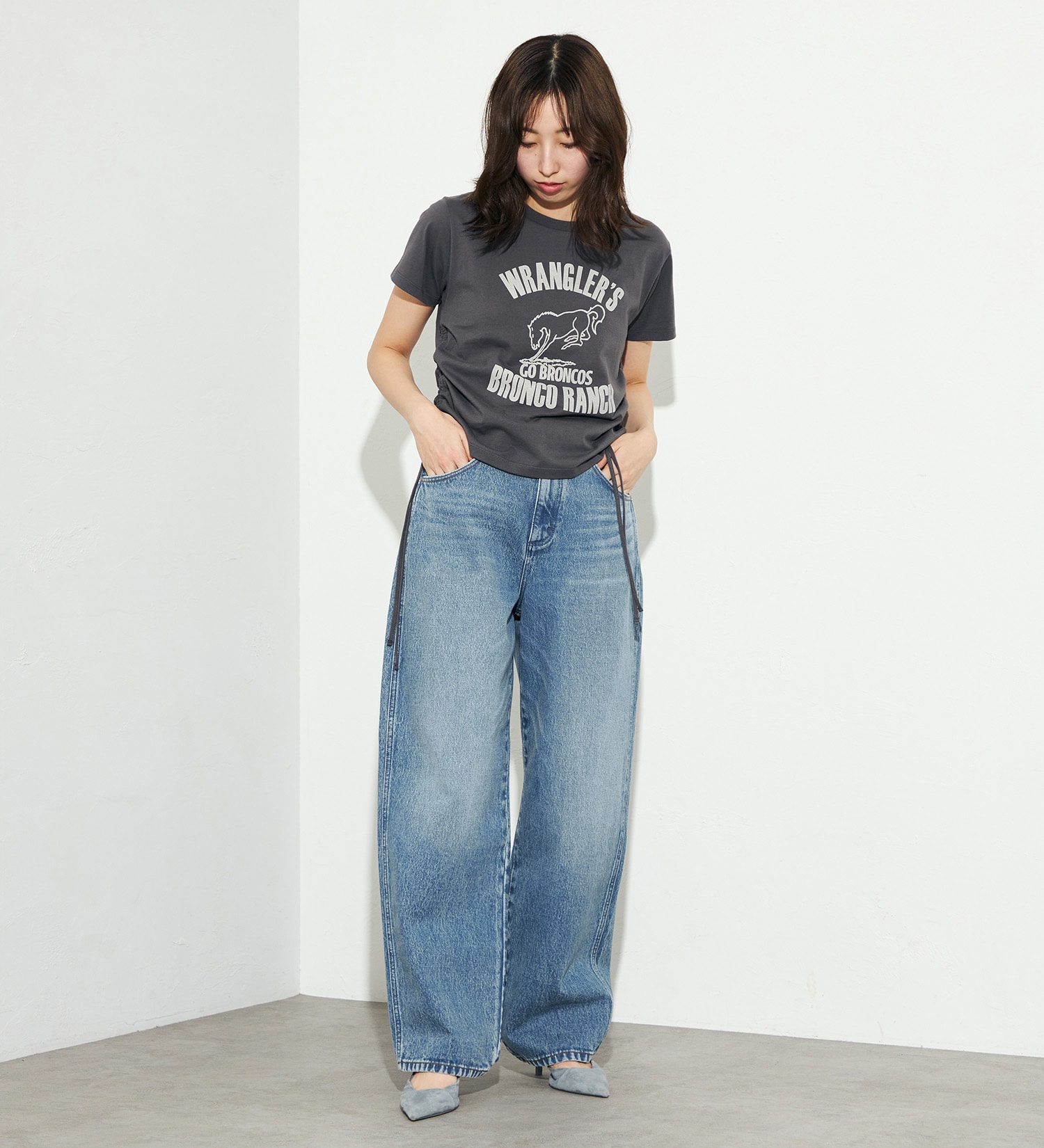 Wrangler(ラングラー)のチビTシャツ サイドシャーリング|トップス/Tシャツ/カットソー/レディース|チャコールグレー