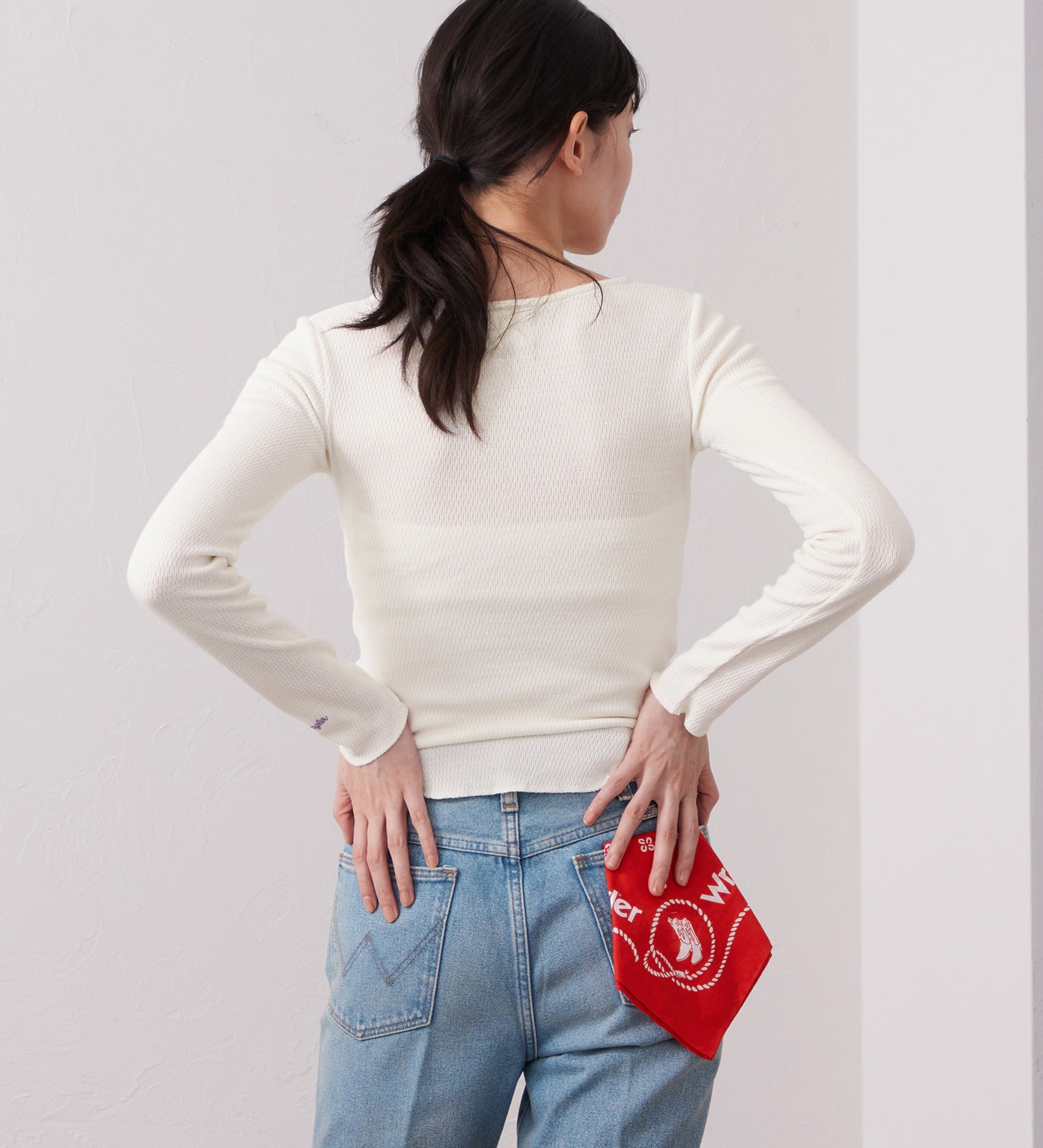 Wrangler(ラングラー)のWAFFLE HENRY NECK TEE/ワッフルヘンリーネック長袖Tシャツ|トップス/Tシャツ/カットソー/レディース|ホワイト