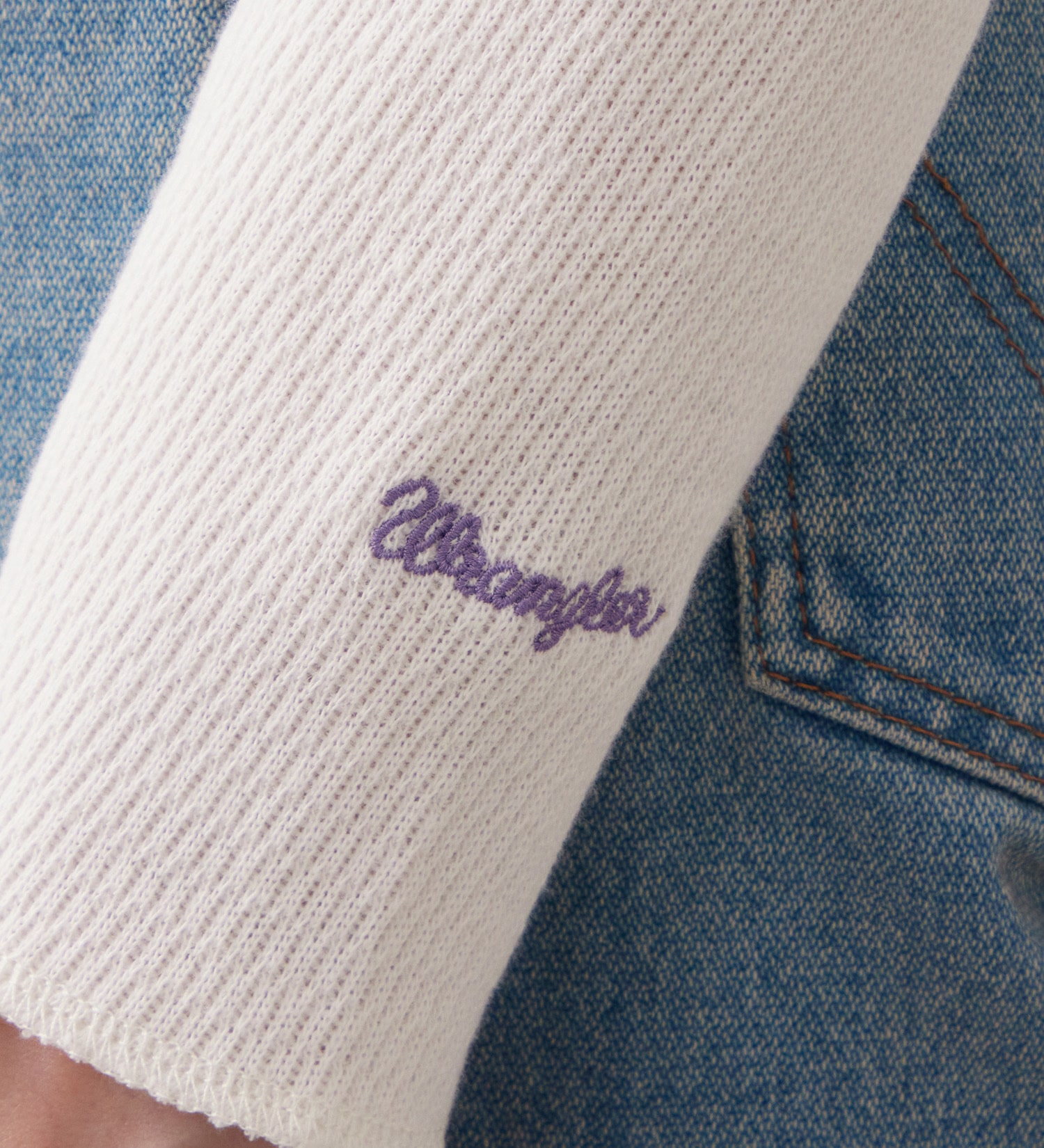 Wrangler(ラングラー)のWAFFLE HENRY NECK TEE/ワッフルヘンリーネック長袖Tシャツ|トップス/Tシャツ/カットソー/レディース|ホワイト