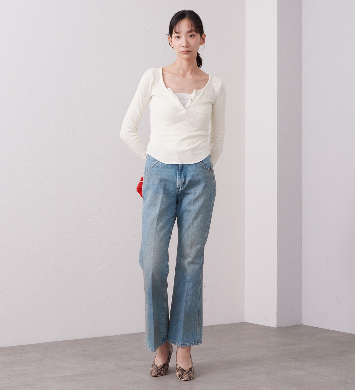 Wrangler(ラングラー)のWAFFLE HENRY NECK TEE/ワッフルヘンリーネック長袖Tシャツ|トップス/Tシャツ/カットソー/レディース|ホワイト