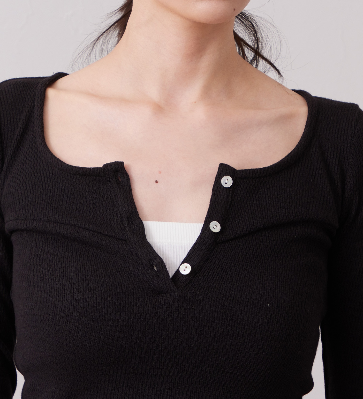 Wrangler(ラングラー)のWAFFLE HENRY NECK TEE/ワッフルヘンリーネック長袖Tシャツ|トップス/Tシャツ/カットソー/レディース|ブラック