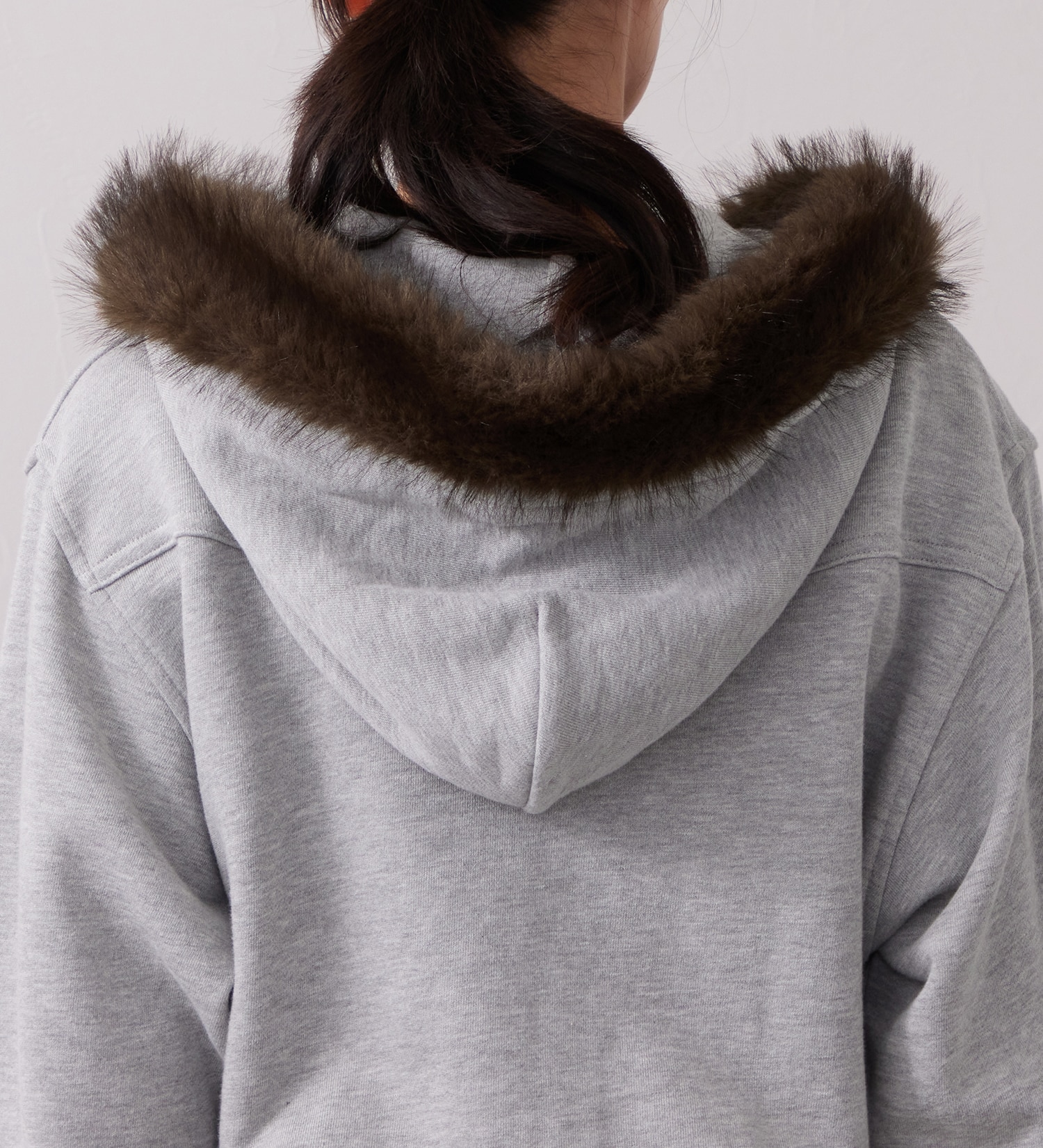 Wrangler(ラングラー)のFUR HOODIE/ファーフーディー|トップス/パーカー/レディース|グレー