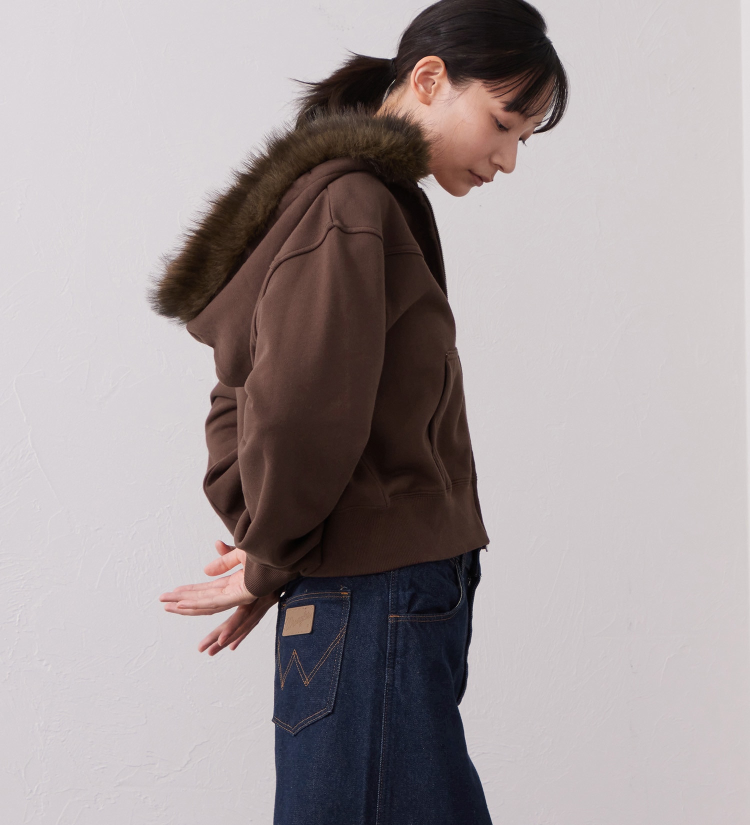 Wrangler(ラングラー)のFUR HOODIE/ファーフーディー|トップス/パーカー/レディース|ブラウン