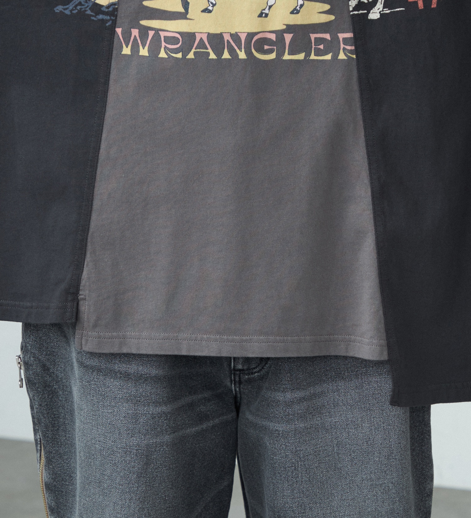 Wrangler(ラングラー)の【GW SALE】リメイク ショートスリーブTee|トップス/Tシャツ/カットソー/メンズ|チャコールグレー