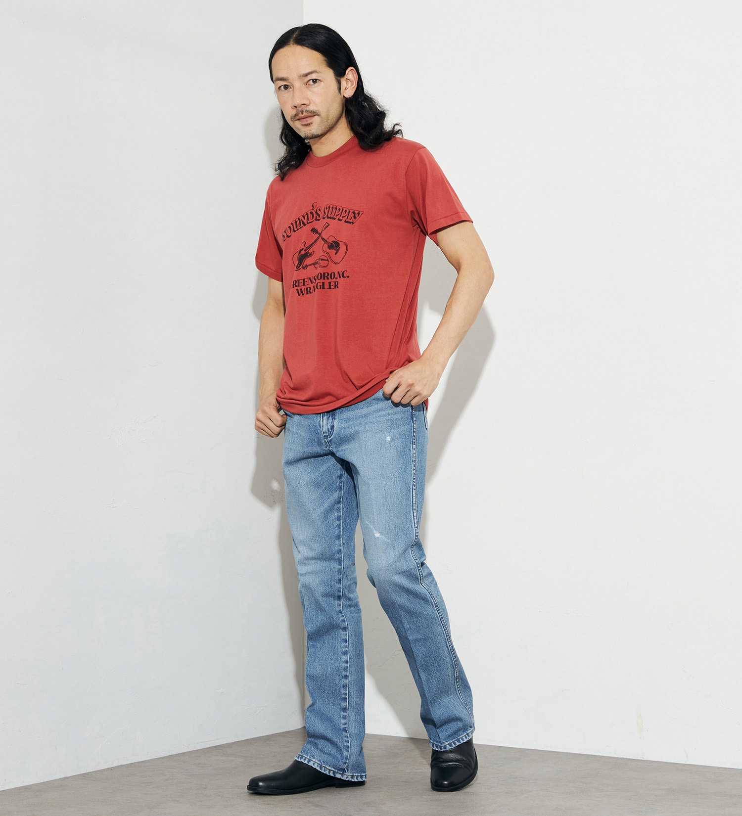 Wrangler(ラングラー)のクルーネックTシャツ|トップス/Tシャツ/カットソー/メンズ|レッド