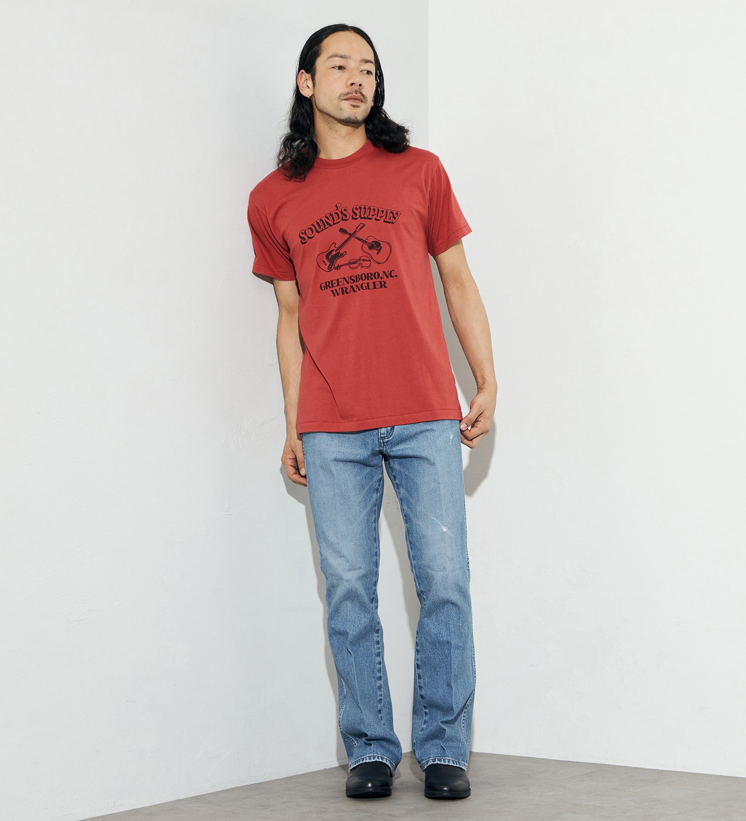 Wrangler(ラングラー)のクルーネックTシャツ|トップス/Tシャツ/カットソー/メンズ|レッド