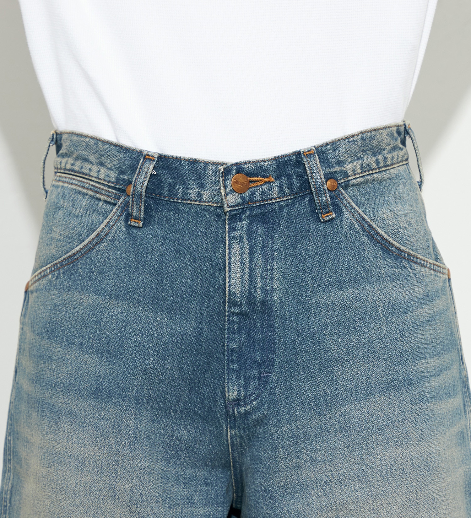 Wrangler(ラングラー)の【men's FUDGE 5月号掲載】ルーズフィットデニムショーツ|パンツ/デニム/ジーンズパンツ/メンズ|中色ブルー