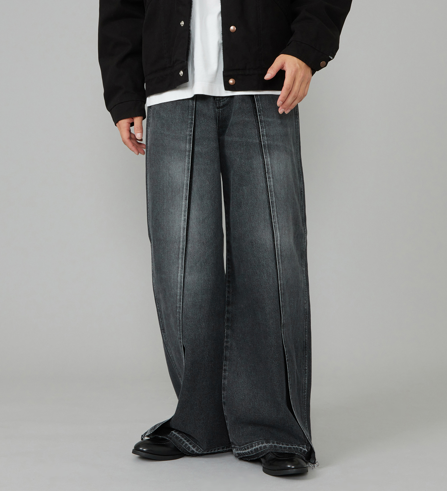 Wrangler(ラングラー)のWREMAKE RAYERD JEAN/リメイクレイヤードジーンズ【セットアップ可】|パンツ/デニム/ジーンズパンツ/メンズ|ブラックデニム