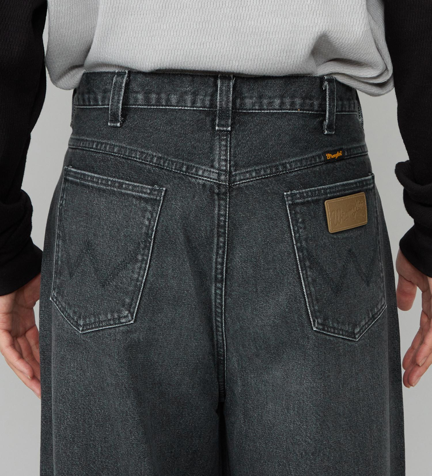 Wrangler(ラングラー)のWREMAKE RAYERD JEAN/リメイクレイヤードジーンズ【セットアップ可】|パンツ/デニム/ジーンズパンツ/メンズ|ブラックデニム