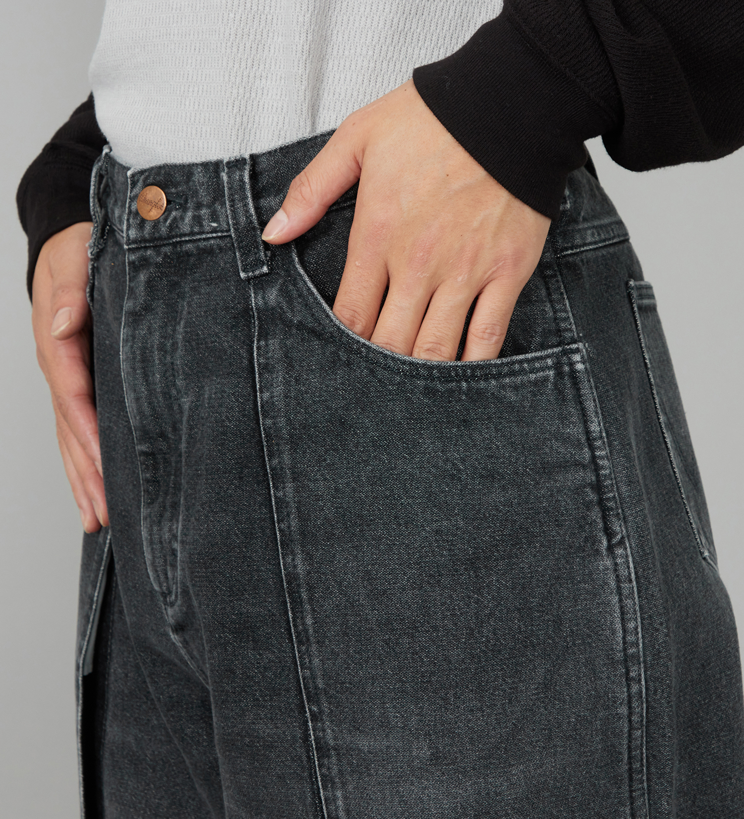 Wrangler(ラングラー)のWREMAKE RAYERD JEAN/リメイクレイヤードジーンズ【セットアップ可】|パンツ/デニム/ジーンズパンツ/メンズ|ブラックデニム