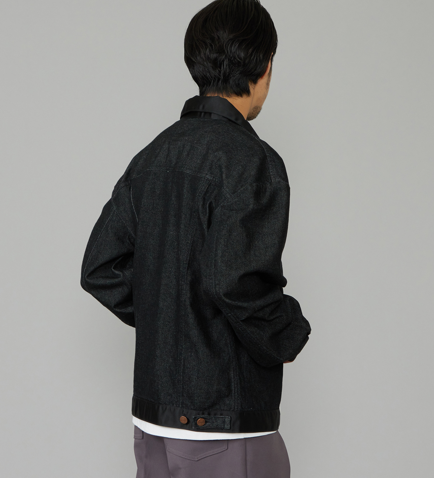 Wrangler(ラングラー)の【試着対象】SWITCHED 24MJZ/デニム×サテンリメイクジャケット【セットアップ可】|ジャケット/アウター/デニムジャケット/レディース|ブラックデニム