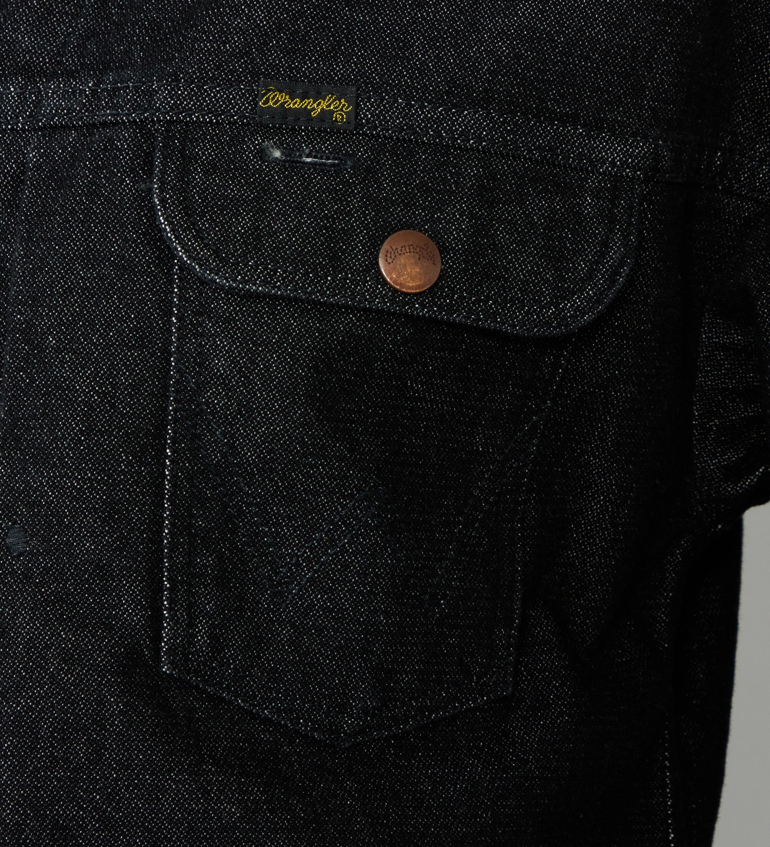 Wrangler(ラングラー)の【試着対象】SWITCHED 24MJZ/デニム×サテンリメイクジャケット【セットアップ可】|ジャケット/アウター/デニムジャケット/レディース|ブラックデニム