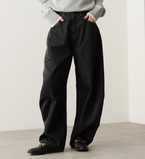 Wrangler(ラングラー)のSWITCHED BARREL JEAN/デニム×サテンリメイクデ二ムパンツ【セットアップ可】|パンツ/デニムパンツ/レディース|ブラックデニム